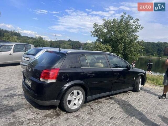 Черный Опель Сигнум, объемом двигателя 3 л и пробегом 230 тыс. км за 4500 $, фото 6 на Automoto.ua