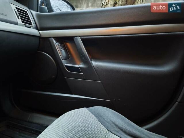 Чорний Опель Сігнум, об'ємом двигуна 2 л та пробігом 361 тис. км за 2999 $, фото 18 на Automoto.ua