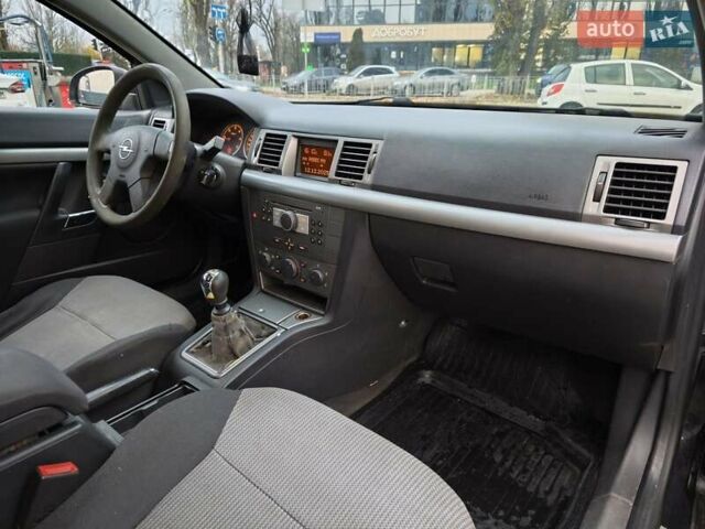 Чорний Опель Сігнум, об'ємом двигуна 2 л та пробігом 361 тис. км за 2999 $, фото 10 на Automoto.ua