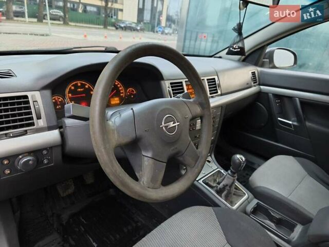 Чорний Опель Сігнум, об'ємом двигуна 2 л та пробігом 361 тис. км за 2999 $, фото 7 на Automoto.ua