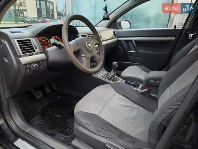 Чорний Опель Сігнум, об'ємом двигуна 2 л та пробігом 361 тис. км за 2999 $, фото 6 на Automoto.ua
