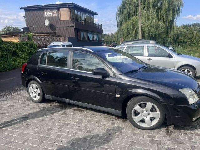 Черный Опель Сигнум, объемом двигателя 3 л и пробегом 230 тыс. км за 4500 $, фото 6 на Automoto.ua