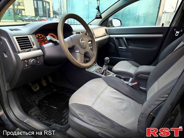 Чорний Опель Сігнум, об'ємом двигуна 2 л та пробігом 360 тис. км за 2999 $, фото 7 на Automoto.ua