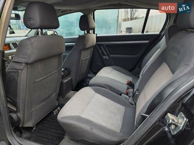 Чорний Опель Сігнум, об'ємом двигуна 2 л та пробігом 361 тис. км за 2999 $, фото 8 на Automoto.ua