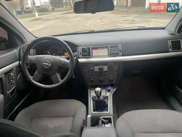 Чорний Опель Сігнум, об'ємом двигуна 2.2 л та пробігом 261 тис. км за 4200 $, фото 5 на Automoto.ua