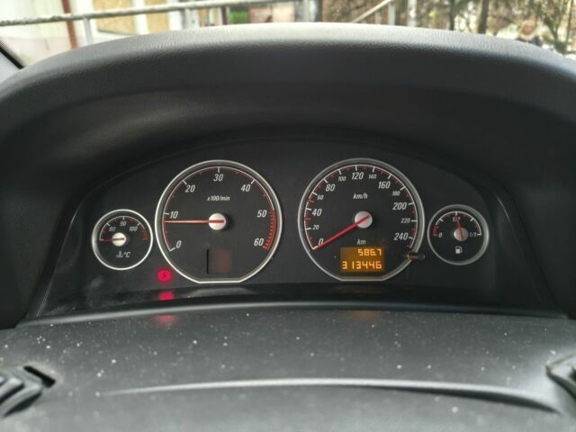 Чорний Опель Сігнум, об'ємом двигуна 1.9 л та пробігом 313 тис. км за 4700 $, фото 6 на Automoto.ua