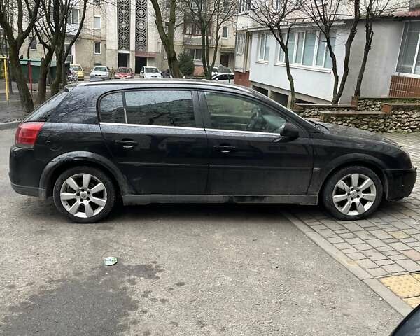 Черный Опель Сигнум, объемом двигателя 1.91 л и пробегом 300 тыс. км за 3800 $, фото 3 на Automoto.ua