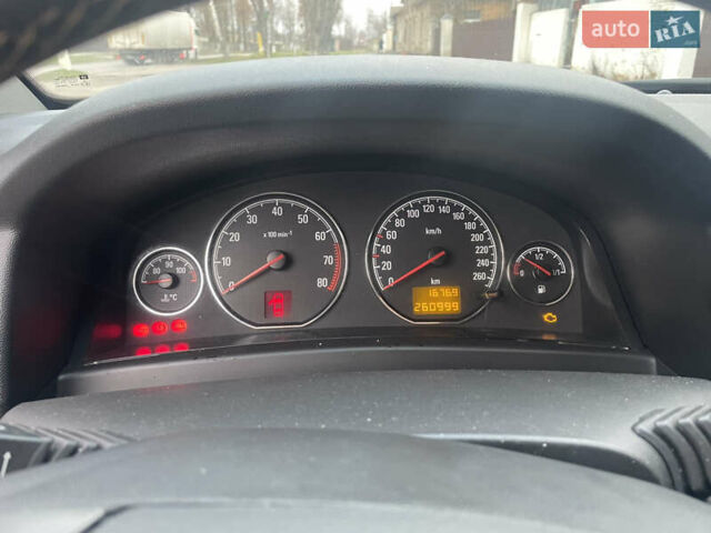 Чорний Опель Сігнум, об'ємом двигуна 2.2 л та пробігом 261 тис. км за 4200 $, фото 6 на Automoto.ua