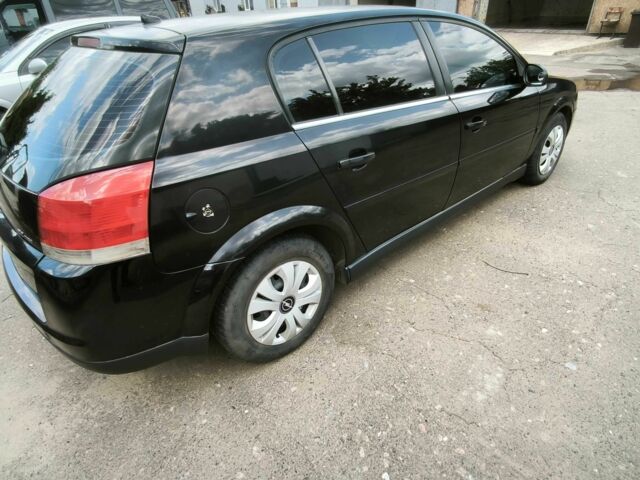 Черный Опель Сигнум, объемом двигателя 2.2 л и пробегом 280 тыс. км за 3016 $, фото 7 на Automoto.ua