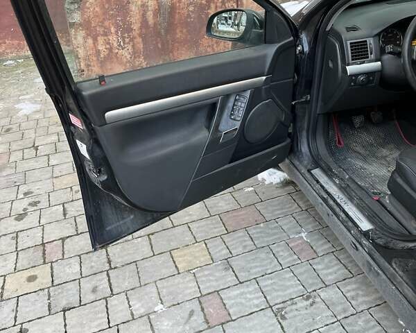 Черный Опель Сигнум, объемом двигателя 1.91 л и пробегом 300 тыс. км за 3800 $, фото 14 на Automoto.ua