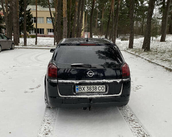 Черный Опель Сигнум, объемом двигателя 1.9 л и пробегом 280 тыс. км за 5500 $, фото 4 на Automoto.ua