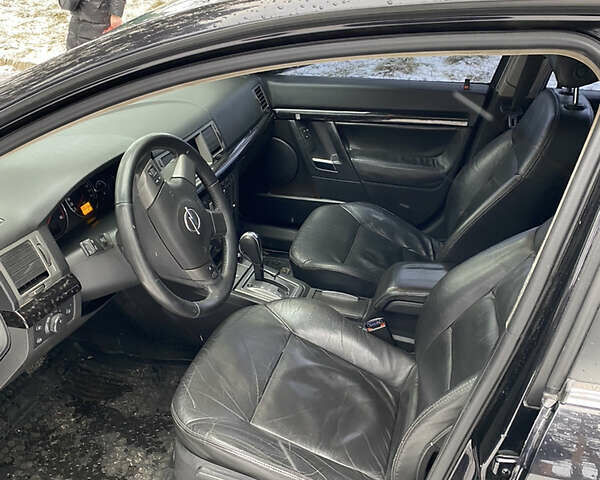 Черный Опель Сигнум, объемом двигателя 1.9 л и пробегом 280 тыс. км за 5500 $, фото 6 на Automoto.ua