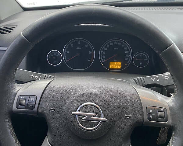 Черный Опель Сигнум, объемом двигателя 1.9 л и пробегом 280 тыс. км за 5500 $, фото 9 на Automoto.ua