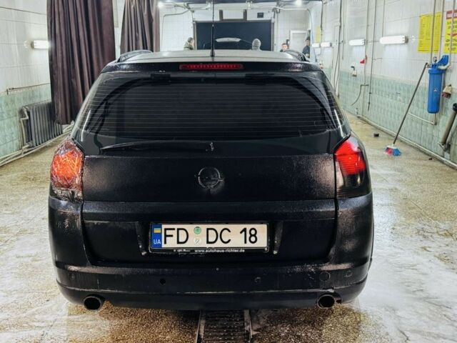 Черный Опель Сигнум, объемом двигателя 2 л и пробегом 290 тыс. км за 2000 $, фото 5 на Automoto.ua