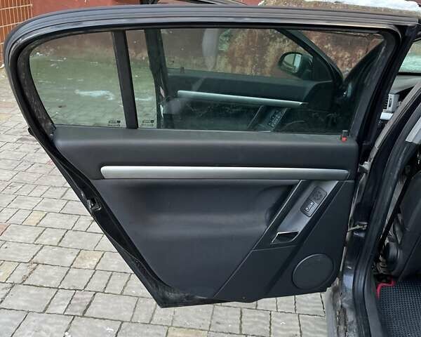 Черный Опель Сигнум, объемом двигателя 1.91 л и пробегом 300 тыс. км за 3800 $, фото 23 на Automoto.ua