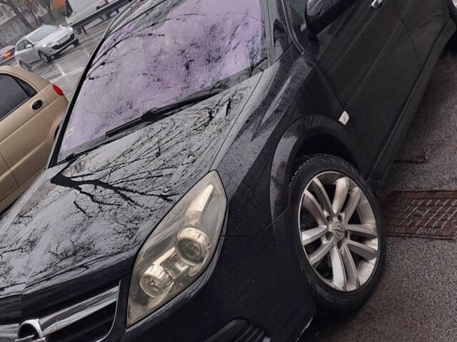 Черный Опель Сигнум, объемом двигателя 1.9 л и пробегом 330 тыс. км за 6500 $, фото 4 на Automoto.ua