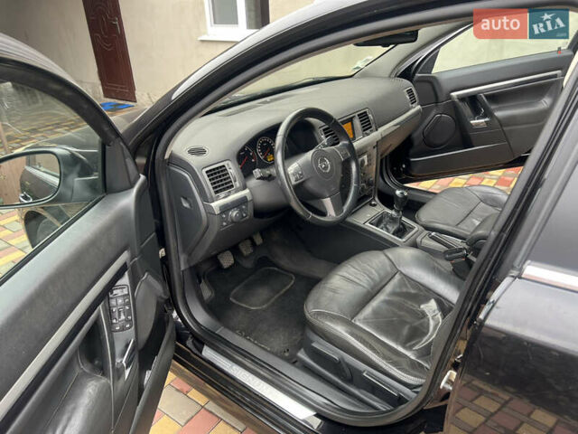 Черный Опель Сигнум, объемом двигателя 1.91 л и пробегом 181 тыс. км за 5700 $, фото 15 на Automoto.ua