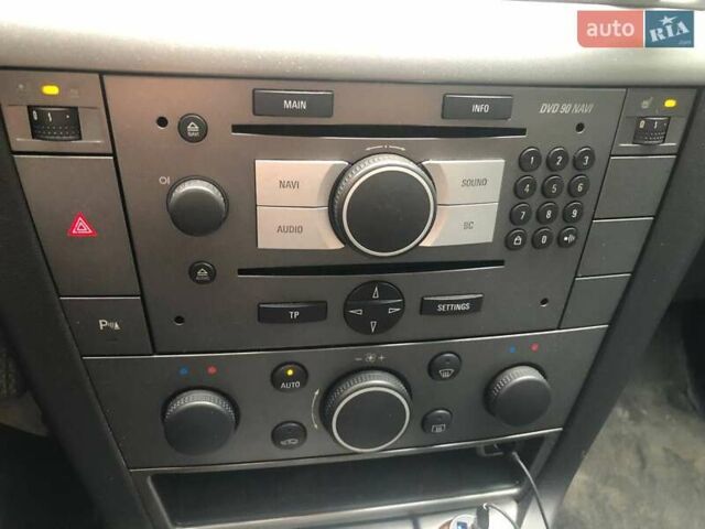 Черный Опель Сигнум, объемом двигателя 1.9 л и пробегом 283 тыс. км за 4500 $, фото 19 на Automoto.ua