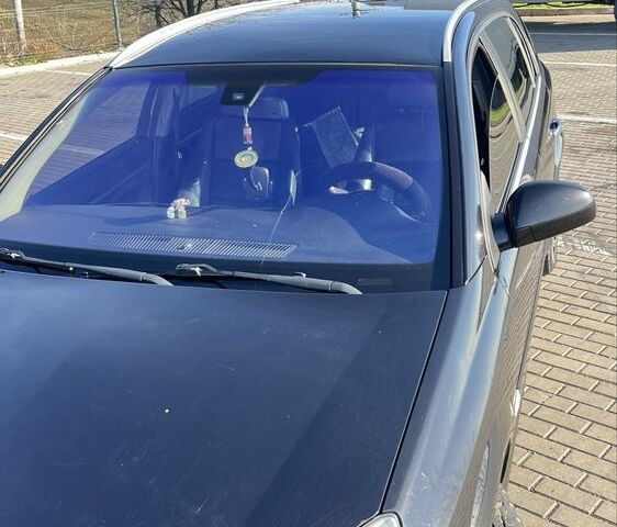 Чорний Опель Сігнум, об'ємом двигуна 3 л та пробігом 275 тис. км за 6700 $, фото 3 на Automoto.ua