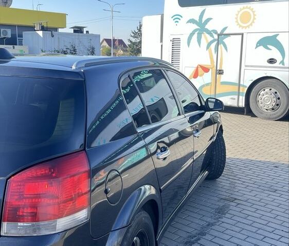 Чорний Опель Сігнум, об'ємом двигуна 3 л та пробігом 275 тис. км за 6400 $, фото 4 на Automoto.ua