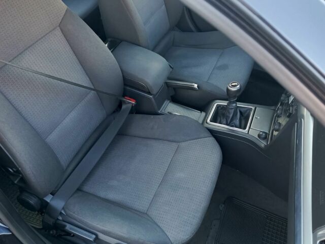 Черный Опель Сигнум, объемом двигателя 1.8 л и пробегом 230 тыс. км за 4000 $, фото 3 на Automoto.ua