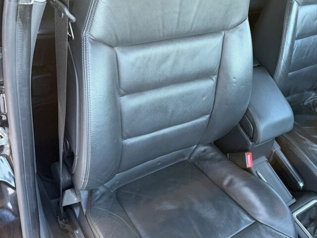 Черный Опель Сигнум, объемом двигателя 1.9 л и пробегом 299 тыс. км за 3250 $, фото 5 на Automoto.ua