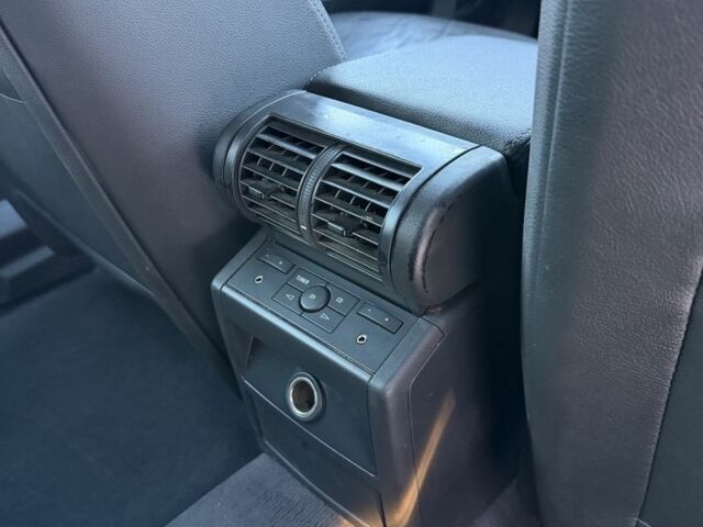 Черный Опель Сигнум, объемом двигателя 1.9 л и пробегом 299 тыс. км за 3250 $, фото 6 на Automoto.ua