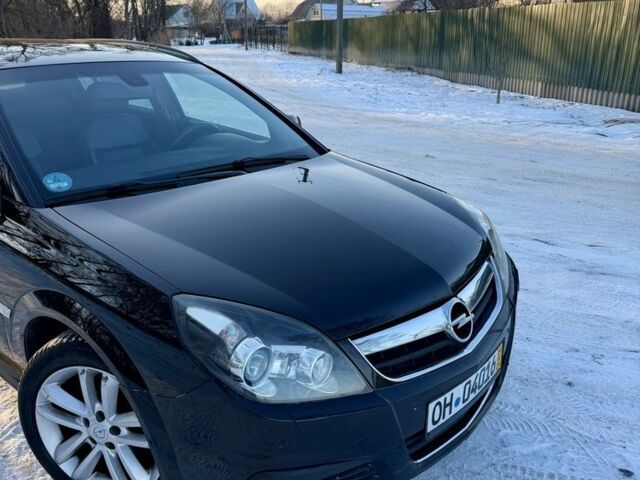 Черный Опель Сигнум, объемом двигателя 1.9 л и пробегом 299 тыс. км за 3250 $, фото 3 на Automoto.ua