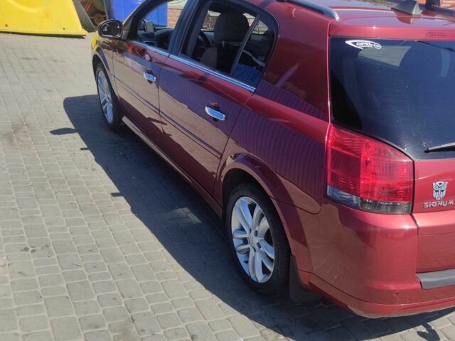 Красный Опель Сигнум, объемом двигателя 1.9 л и пробегом 360 тыс. км за 5700 $, фото 2 на Automoto.ua