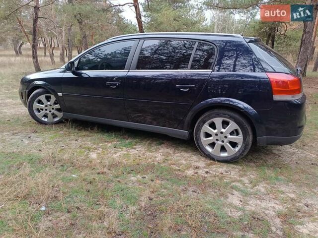 Опель Сигнум, объемом двигателя 2.2 л и пробегом 260 тыс. км за 4200 $, фото 5 на Automoto.ua