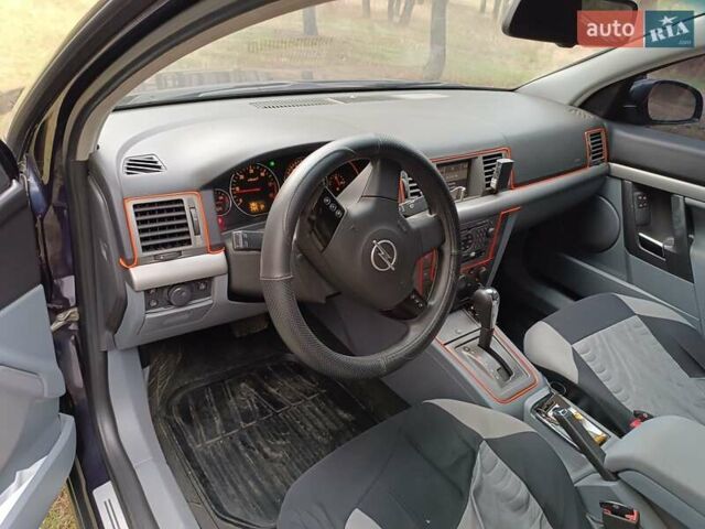 Опель Сигнум, объемом двигателя 2.2 л и пробегом 260 тыс. км за 4200 $, фото 6 на Automoto.ua