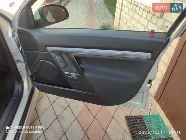 Опель Сигнум, объемом двигателя 2.2 л и пробегом 185 тыс. км за 6500 $, фото 33 на Automoto.ua