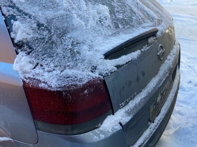 Серый Опель Сигнум, объемом двигателя 2.2 л и пробегом 300 тыс. км за 2150 $, фото 7 на Automoto.ua