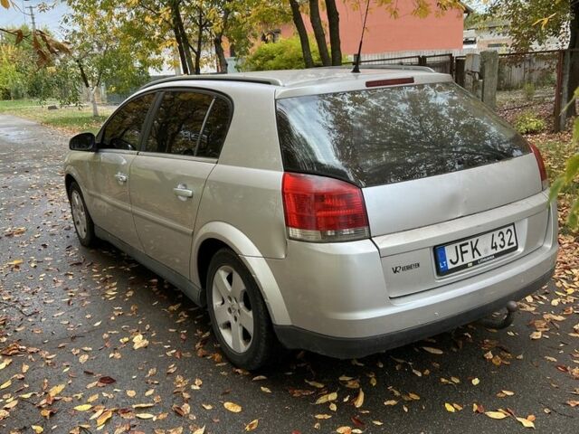 Серый Опель Сигнум, объемом двигателя 2.2 л и пробегом 200 тыс. км за 1800 $, фото 3 на Automoto.ua