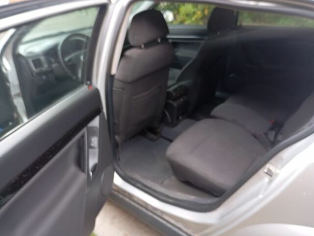 Серый Опель Сигнум, объемом двигателя 2.2 л и пробегом 330 тыс. км за 2500 $, фото 1 на Automoto.ua