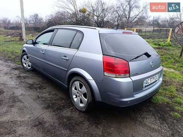 Серый Опель Сигнум, объемом двигателя 2.17 л и пробегом 326 тыс. км за 3600 $, фото 1 на Automoto.ua