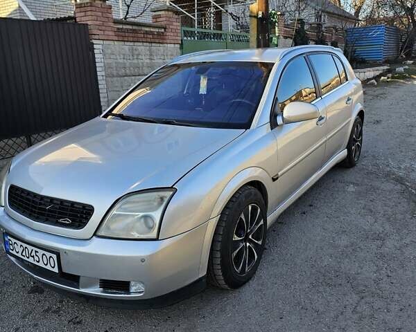 Серый Опель Сигнум, объемом двигателя 3 л и пробегом 380 тыс. км за 3500 $, фото 2 на Automoto.ua