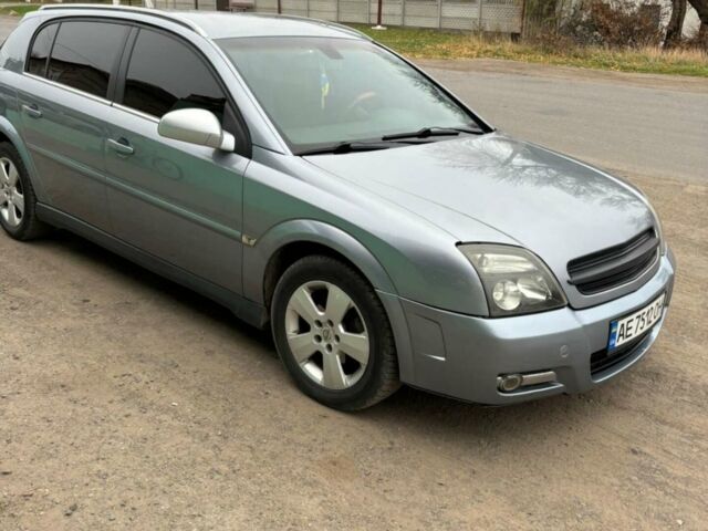 Сірий Опель Сігнум, об'ємом двигуна 2.2 л та пробігом 308 тис. км за 4200 $, фото 1 на Automoto.ua