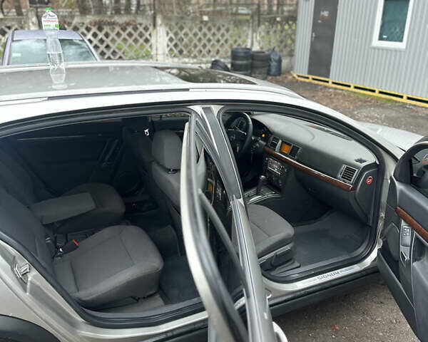 Серый Опель Сигнум, объемом двигателя 2.17 л и пробегом 360 тыс. км за 4250 $, фото 13 на Automoto.ua