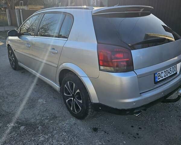 Серый Опель Сигнум, объемом двигателя 3 л и пробегом 380 тыс. км за 3500 $, фото 3 на Automoto.ua