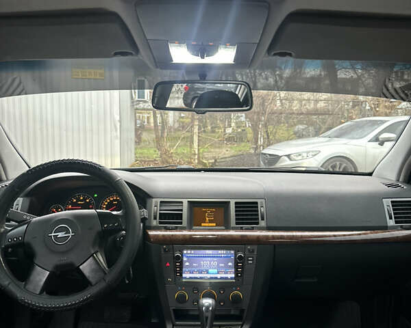 Серый Опель Сигнум, объемом двигателя 2.17 л и пробегом 360 тыс. км за 4250 $, фото 10 на Automoto.ua
