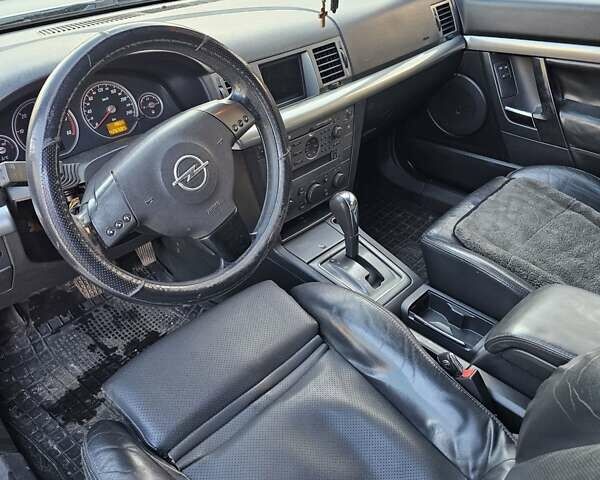 Серый Опель Сигнум, объемом двигателя 3 л и пробегом 380 тыс. км за 3500 $, фото 15 на Automoto.ua