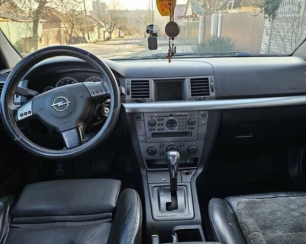 Серый Опель Сигнум, объемом двигателя 3 л и пробегом 380 тыс. км за 3500 $, фото 18 на Automoto.ua