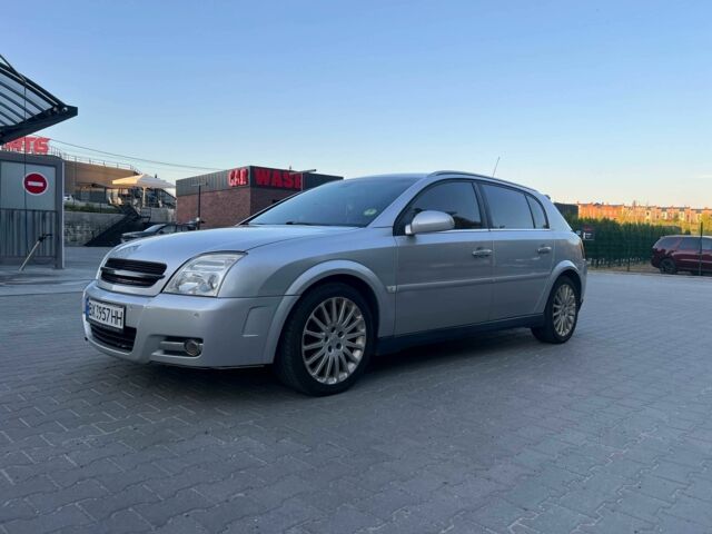 Серый Опель Сигнум, объемом двигателя 2.2 л и пробегом 200 тыс. км за 3800 $, фото 3 на Automoto.ua