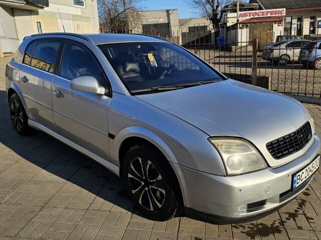 Серый Опель Сигнум, объемом двигателя 3 л и пробегом 390 тыс. км за 3500 $, фото 2 на Automoto.ua