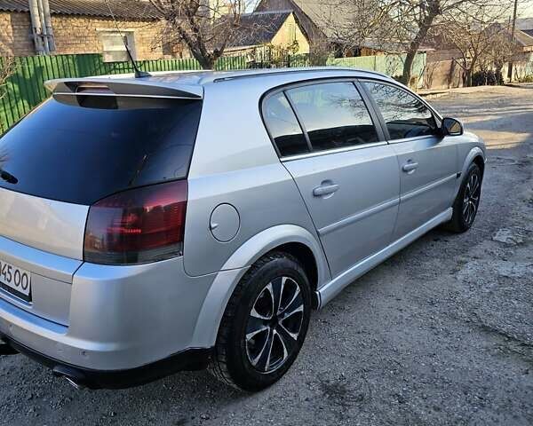 Серый Опель Сигнум, объемом двигателя 3 л и пробегом 380 тыс. км за 3500 $, фото 5 на Automoto.ua