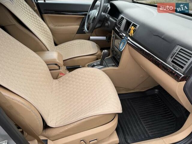 Сірий Опель Сігнум, об'ємом двигуна 2.96 л та пробігом 329 тис. км за 3300 $, фото 41 на Automoto.ua