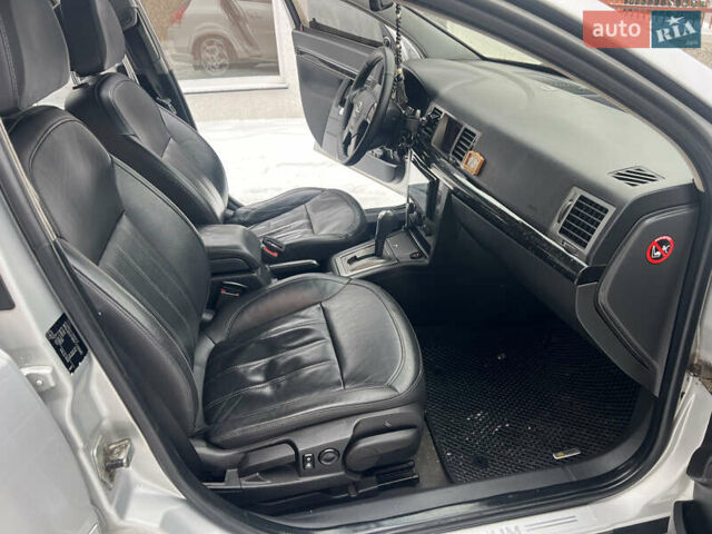 Сірий Опель Сігнум, об'ємом двигуна 2.17 л та пробігом 362 тис. км за 3450 $, фото 9 на Automoto.ua