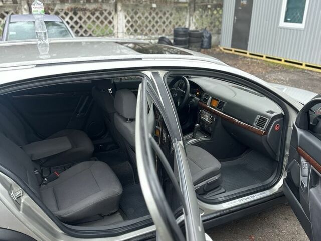 Серый Опель Сигнум, объемом двигателя 2.2 л и пробегом 360 тыс. км за 3750 $, фото 15 на Automoto.ua