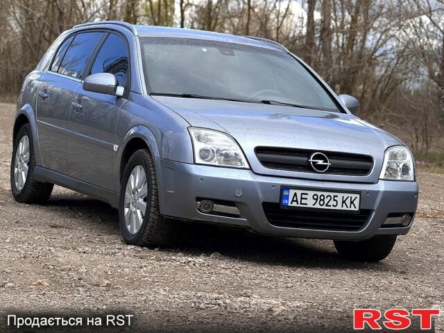 Сірий Опель Сігнум, об'ємом двигуна 2.2 л та пробігом 247 тис. км за 3300 $, фото 1 на Automoto.ua
